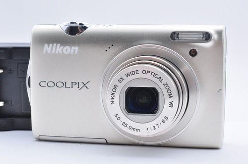 Nikon Compact Digital Camera 2 Coolpix S5100 1220 Ccd 1595