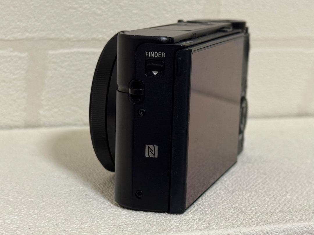 Compact Digital Cameras Sony Cyber-Shot Dsc-Rx100M3