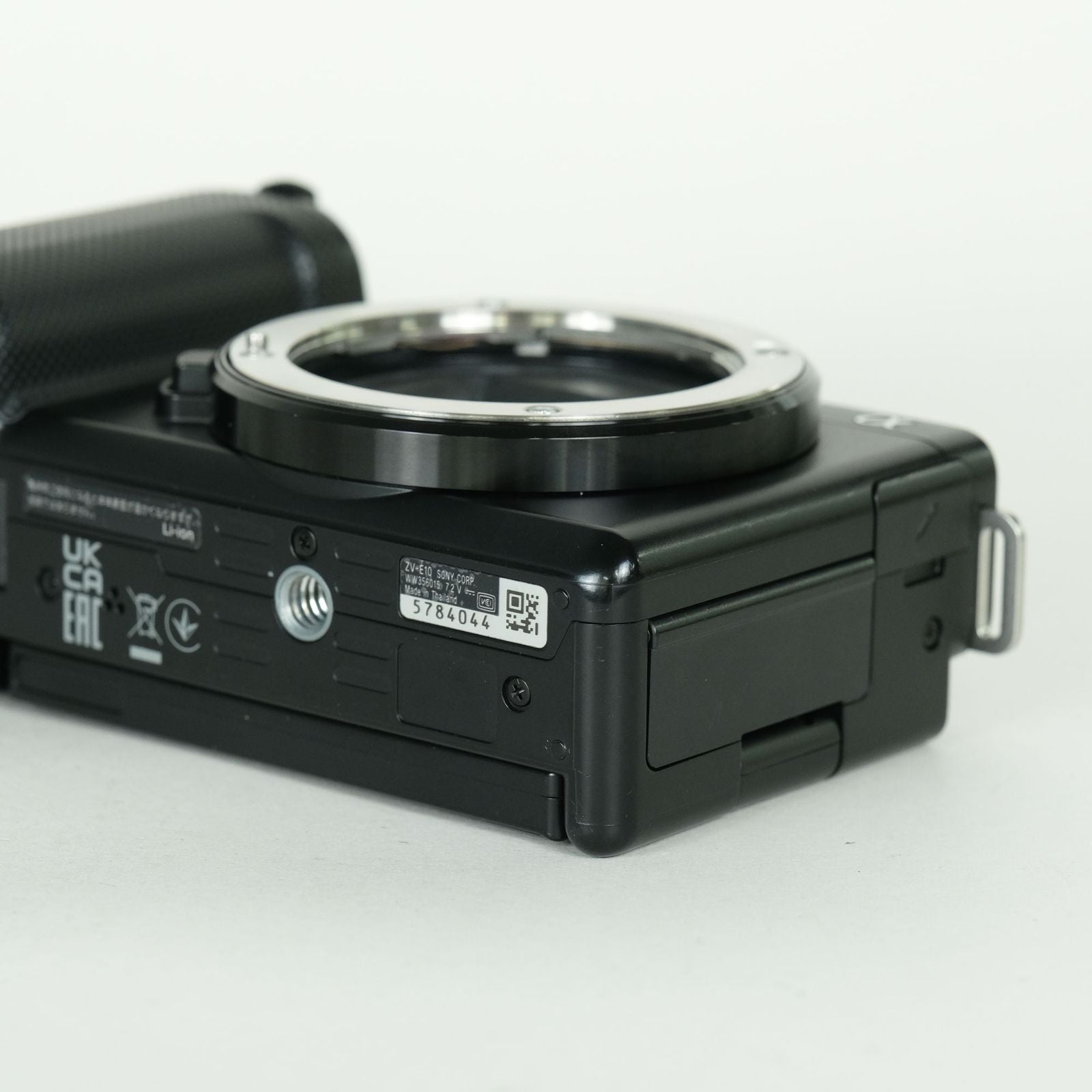 Sony Mirrorless Interchangeable Lips 2,965 Vlogcam Zv-E10 E