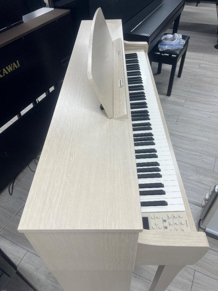 Yamaha Keyboards Digital Pianos 89432 Clp745Wa 20