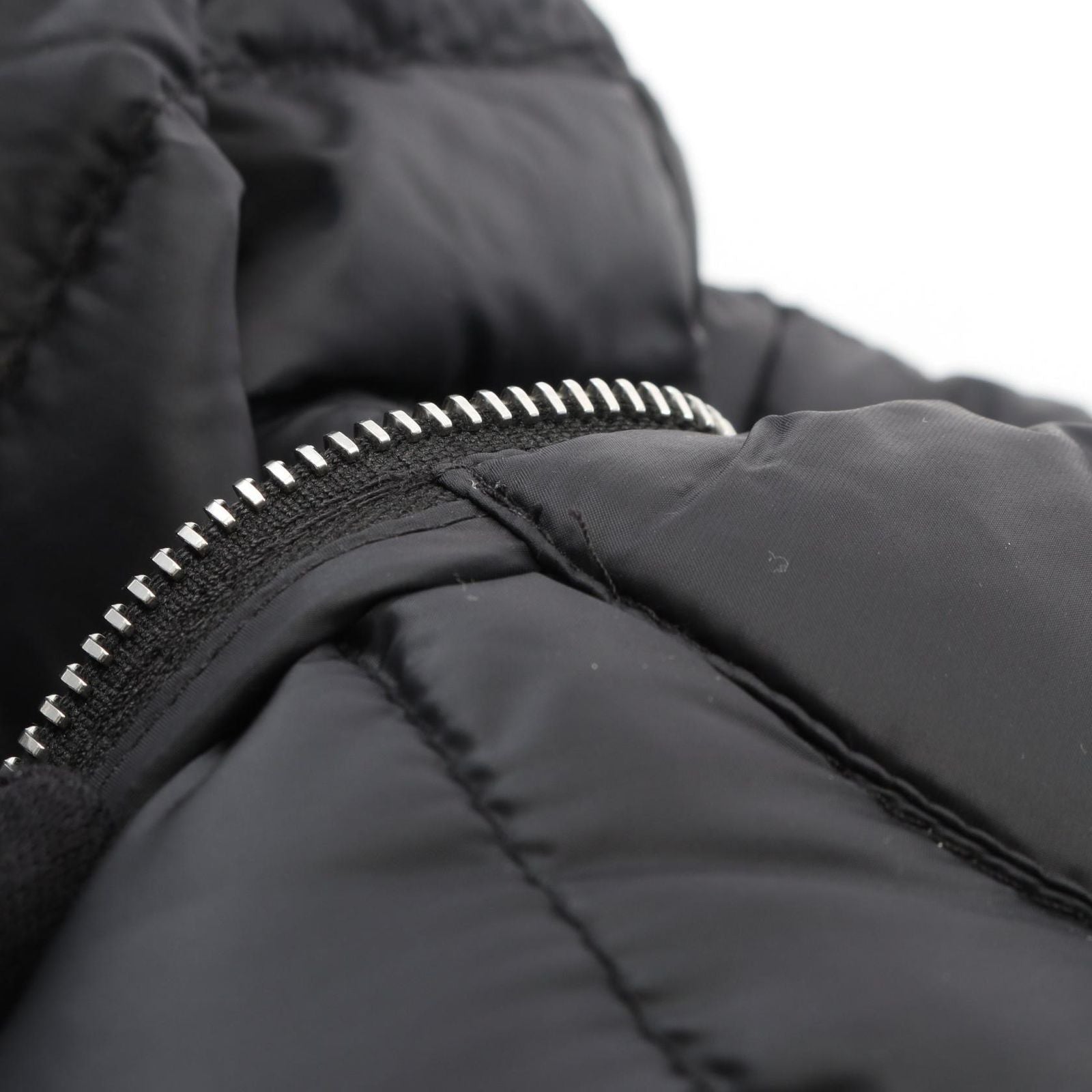 Moncler Down Jacket Serpentine Used A