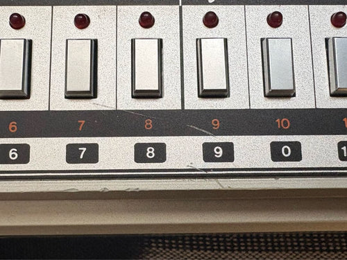 Roland Rhythm Machines Tr-606 Drum Machine