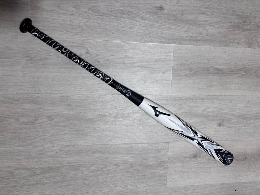 Mizuno Pro Bats 12