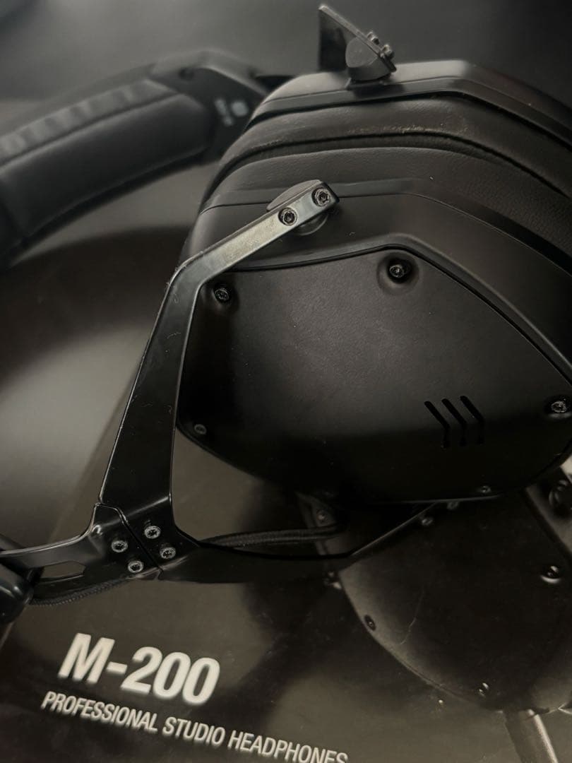Wired Headphones V-Moda M-200