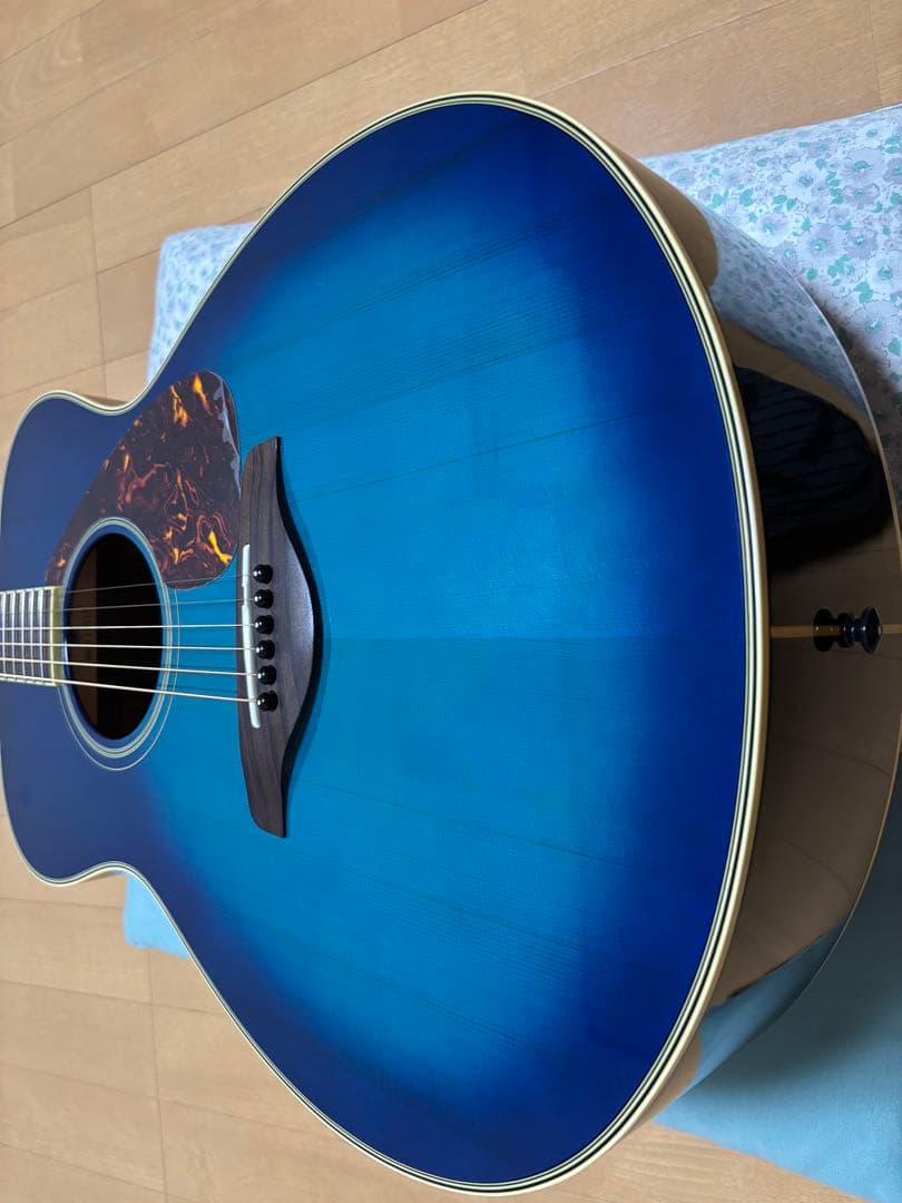 Yamaha Acoustic Guitars Fs720S