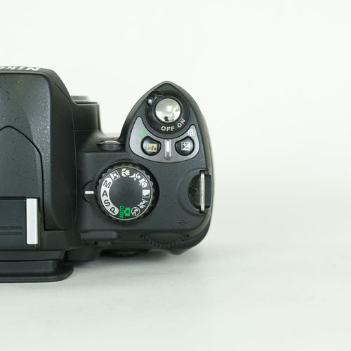 Nikon Digital Slr 16,550 D40 F