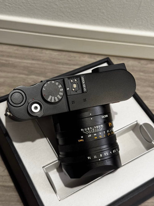 Leica Mirrorless Interchangeable Lens Cameras Q3 43