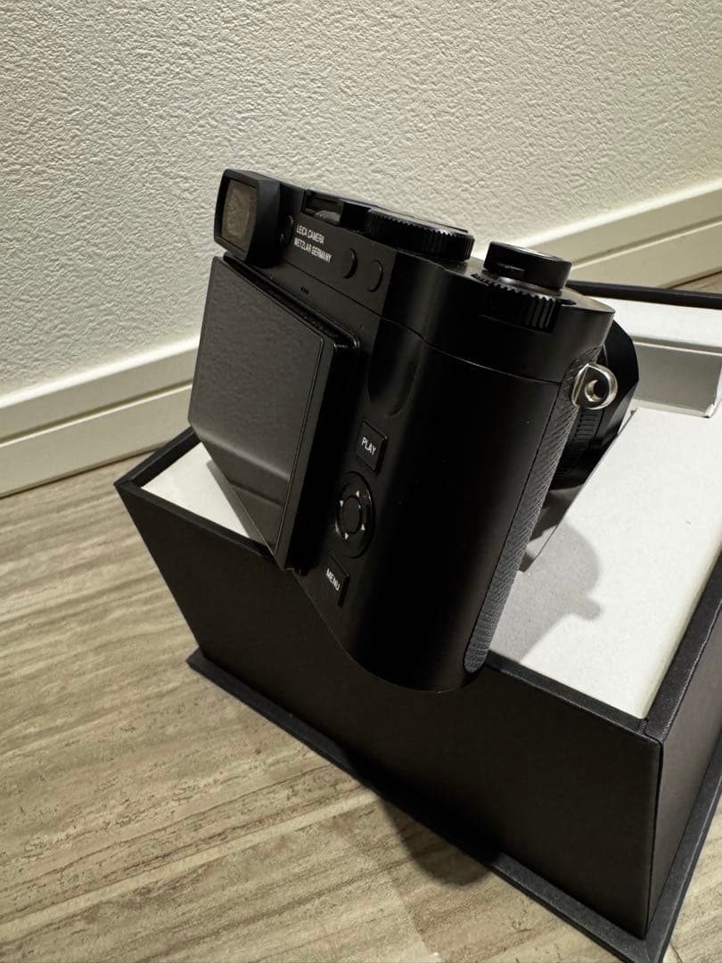 Leica Mirrorless Interchangeable Lens Cameras Q3 43