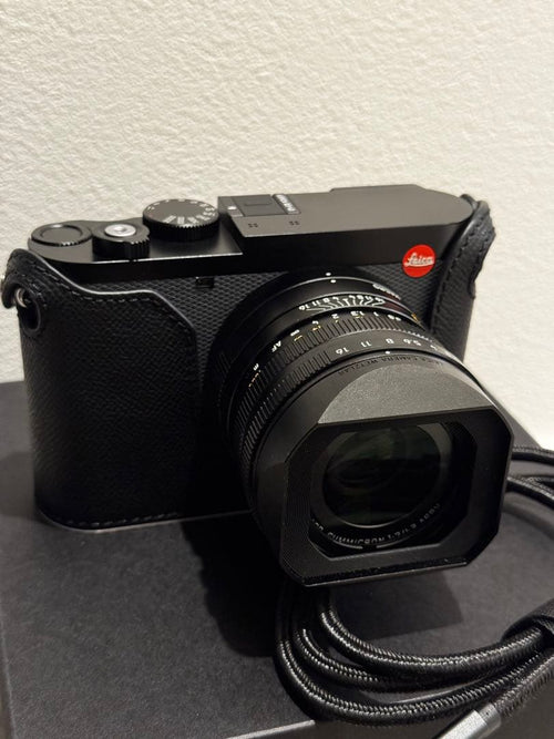 Leica Mirrorless Interchangeable Lens Cameras Q3 43