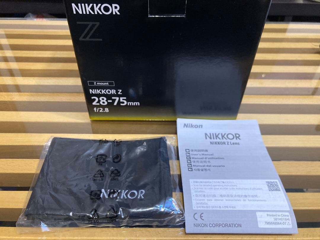Nikon Lens (Zoom) Nikkorz28-75Mmf/2.8 Nikonz
