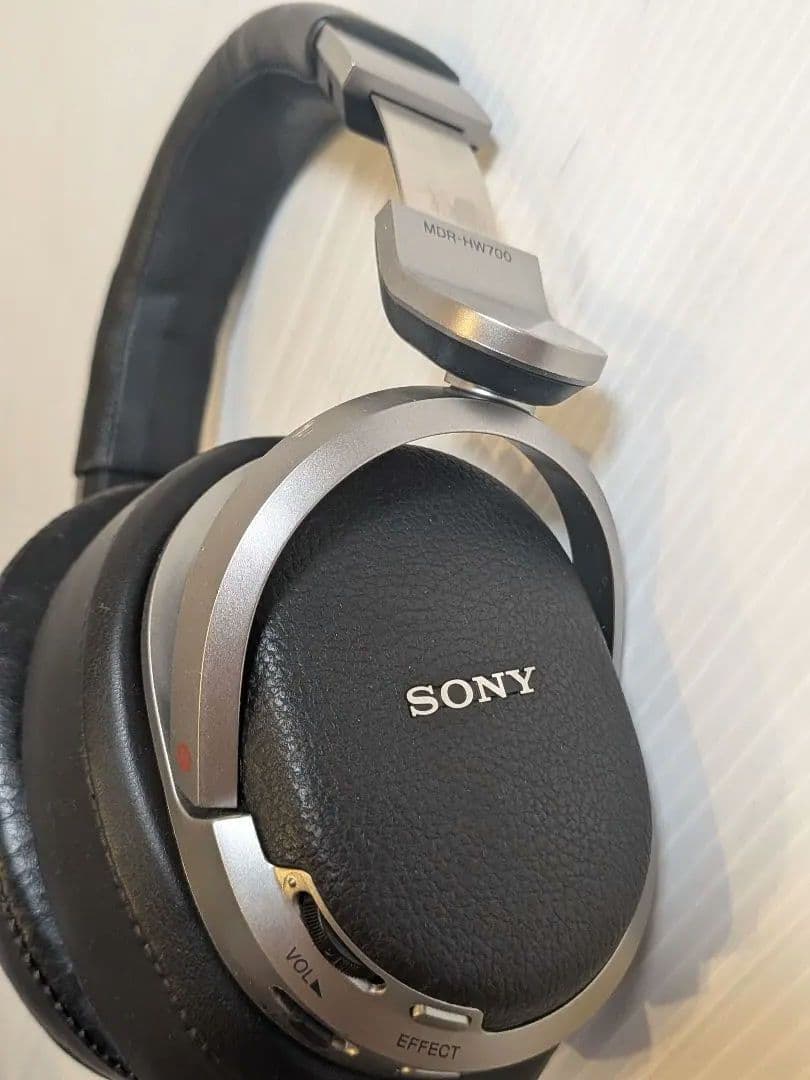 Sony Wireless Headphones Mdr-Hw700Ds