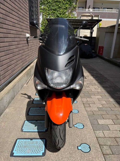 Majesty Motorcycle Body 125 1