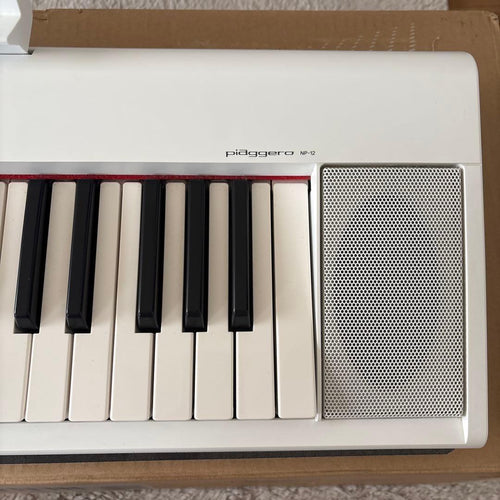 Keyboards Digital Pianos Yamaha Piaggero Np-12Wh