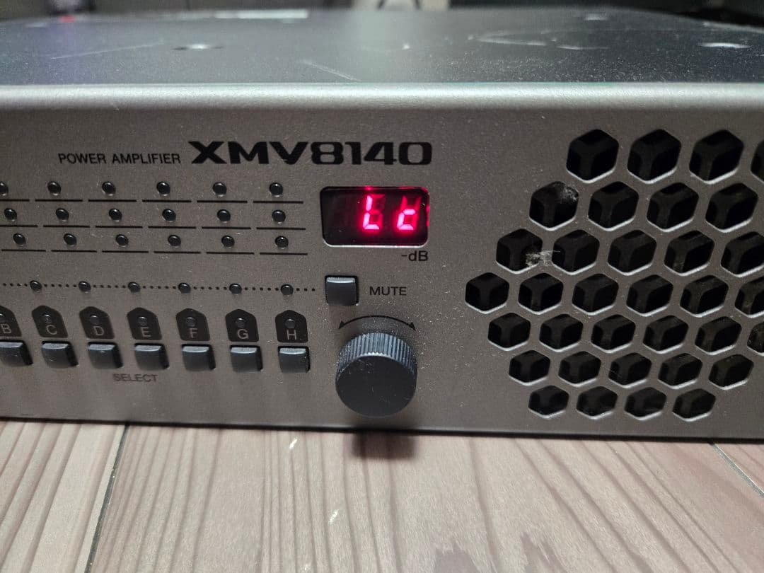 Power Amplifiers Yamaha Xmv8140