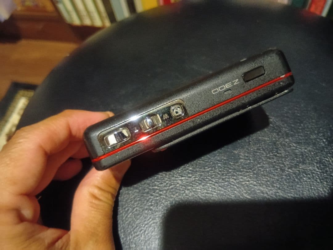 Compact Digital Cameras 300