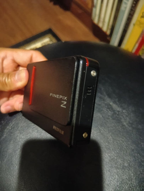 Compact Digital Cameras 300