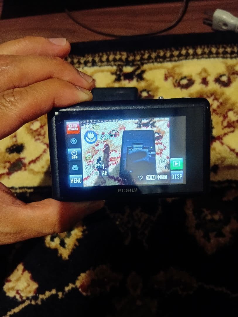 Compact Digital Cameras 300