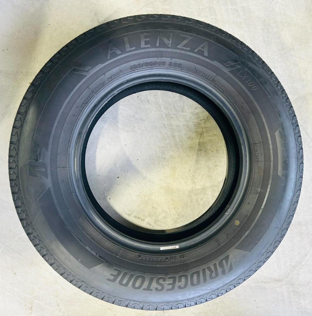 Bridgestone 15 Inches 195/80R15 Alenza Lx100 4
