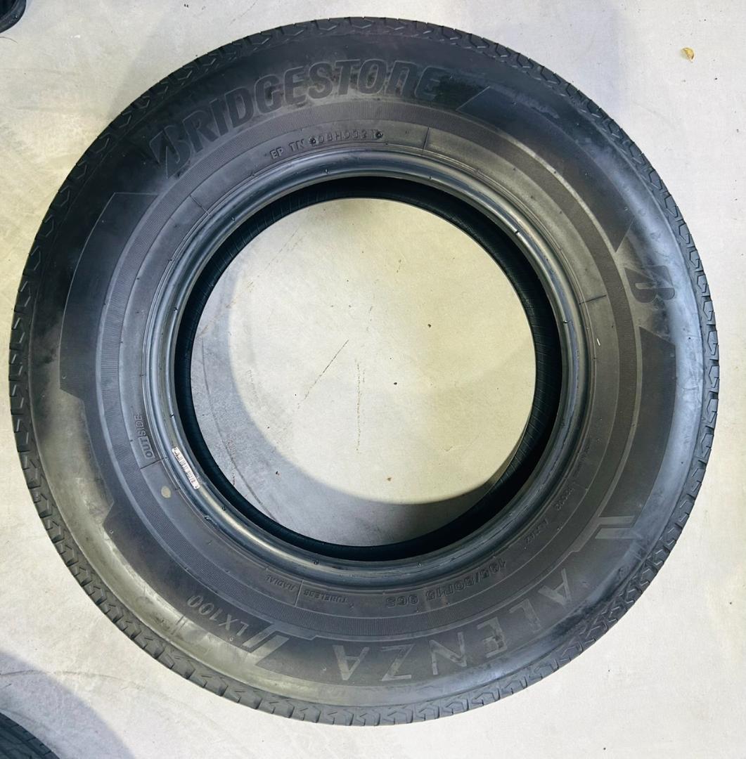 Bridgestone 15 Inches 195/80R15 Alenza Lx100 4