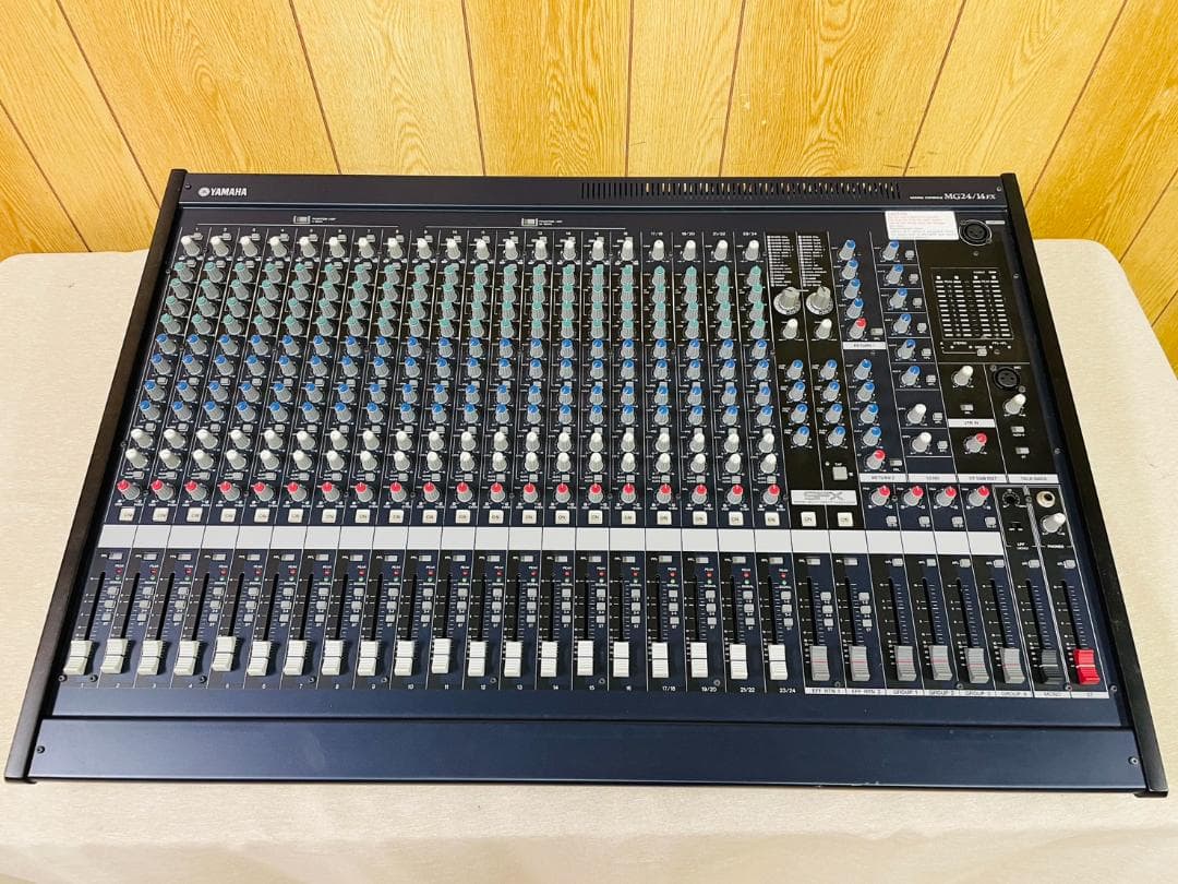 Yamaha Analog Mixers Mg24/14Fx