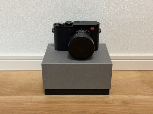 Leica Compact Digital Cameras Q3