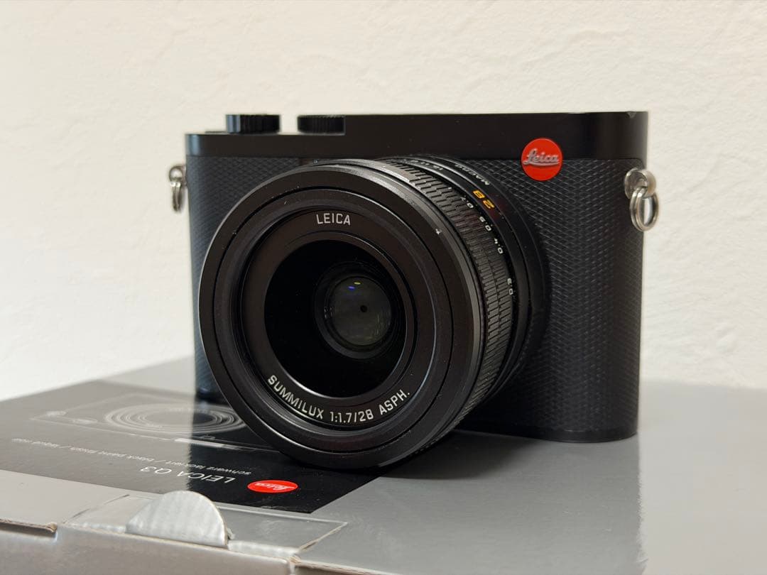 Leica Compact Digital Cameras Q3