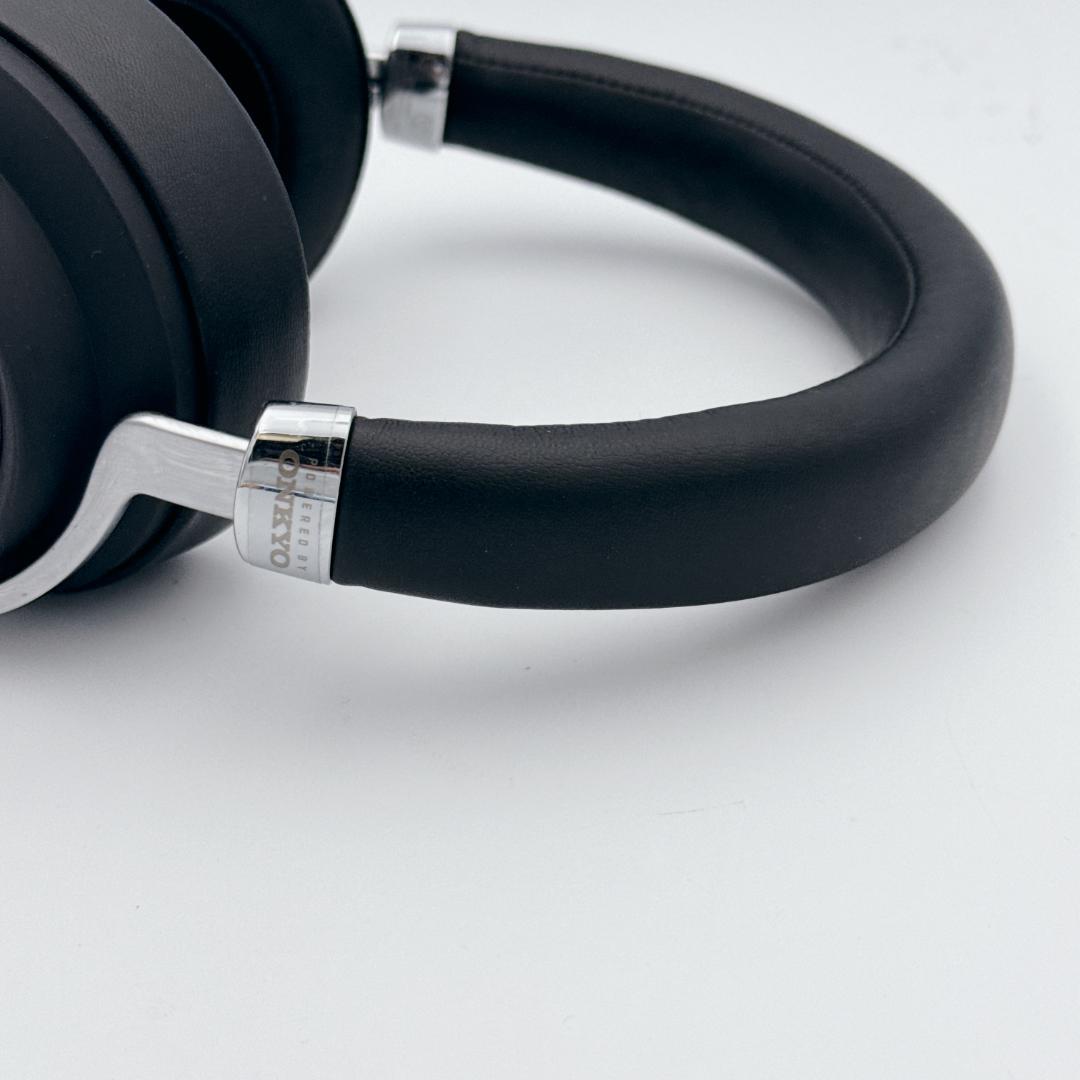 Onkyo Wireless Headphones Aow03 765Pro
