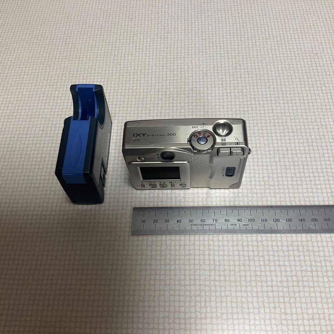Compact Digital Cameras Canon Ixy 300