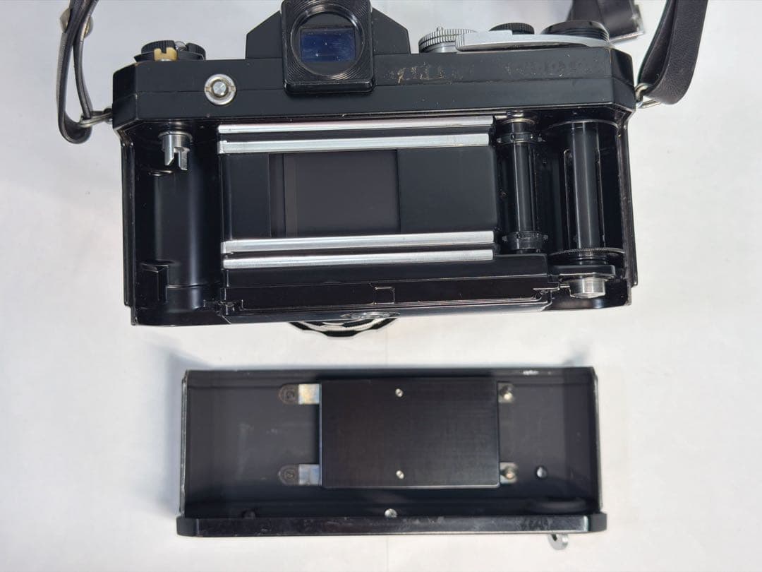 Nikon Slr Cameras (Film) F F/3.5