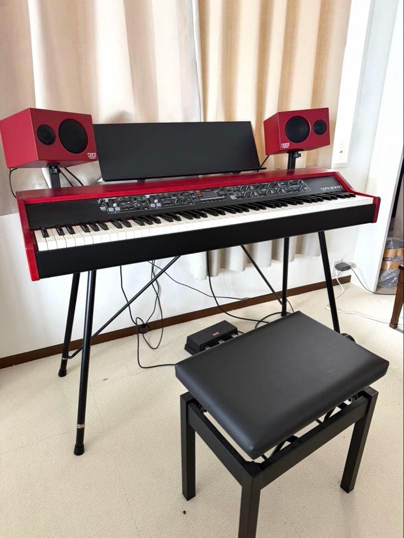 Korg Keyboards Digital Pianos /Nord Grand 2,Piano Monitor V2,
