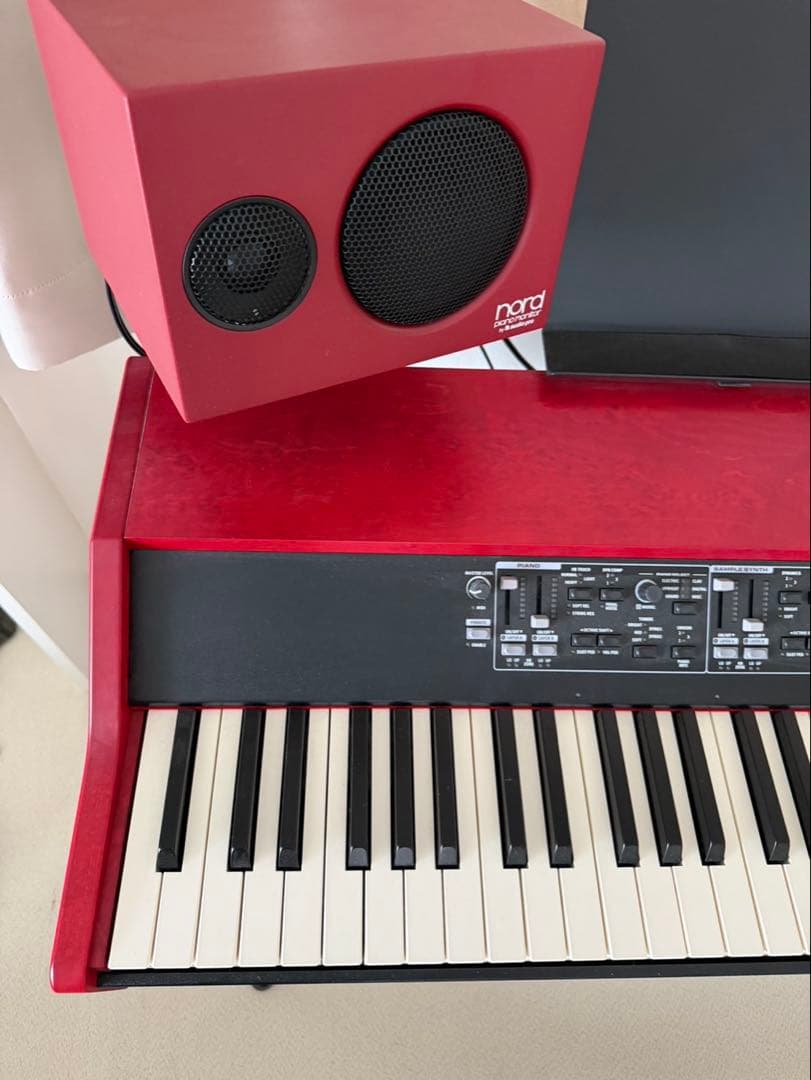 Korg Keyboards Digital Pianos /Nord Grand 2,Piano Monitor V2,