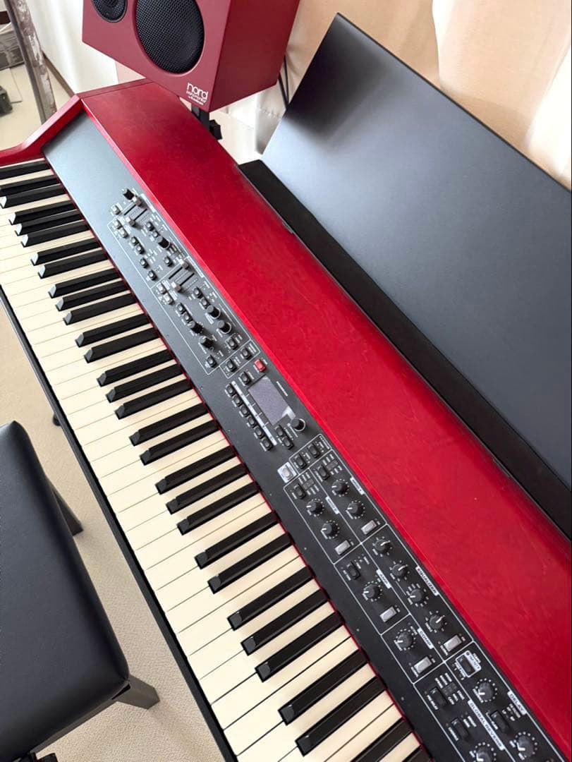 Korg Keyboards Digital Pianos /Nord Grand 2,Piano Monitor V2,