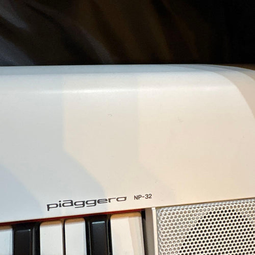 Yamaha Keyboard Electronic Piano Piaggero Np-32