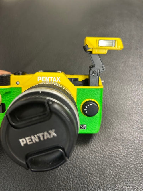 Slr Camera (Film) Pentax Q10