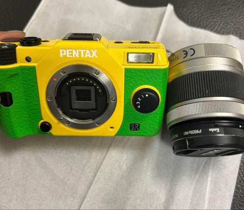Slr Camera (Film) Pentax Q10