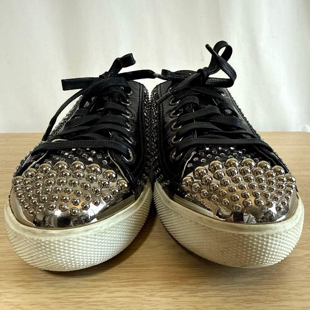 Miu Sneakers