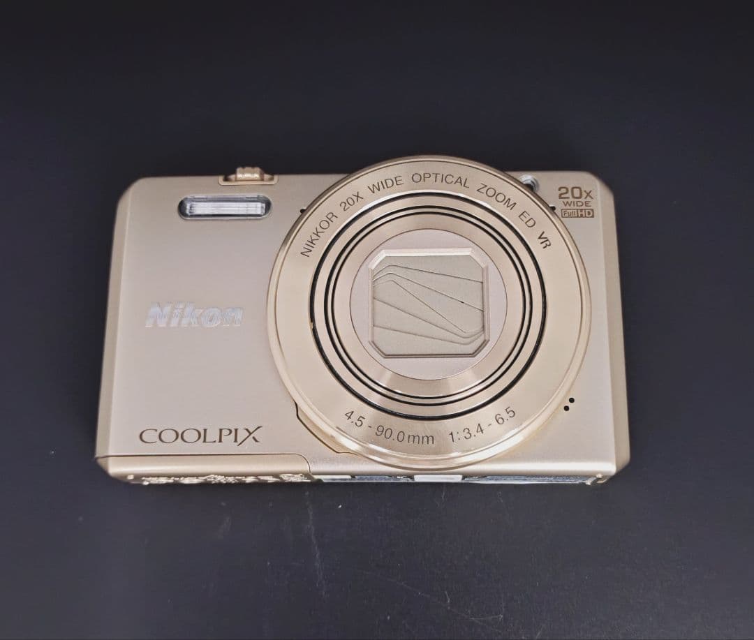 Compact Digital Cameras Nikon Coolpix S7000