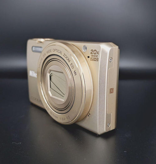 Compact Digital Cameras Nikon Coolpix S7000