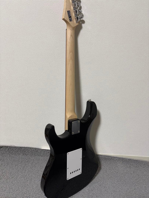 Yamaha Electric Guitars Pacifica 012