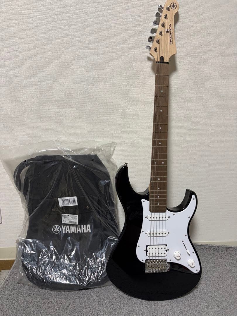 Yamaha Electric Guitars Pacifica 012