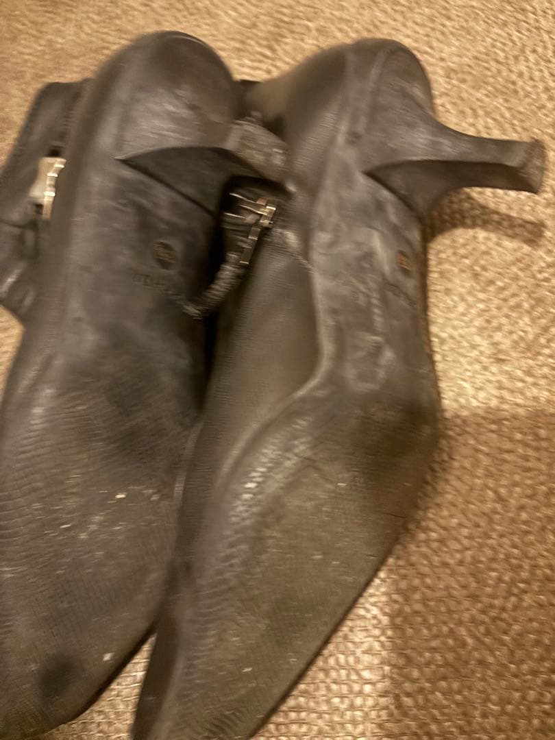Others Prada 35 1/2