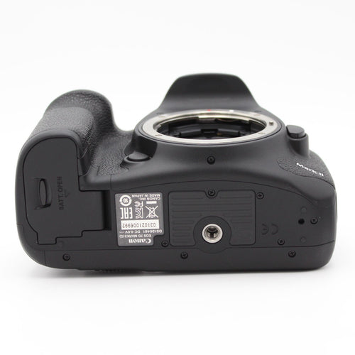 Canon Digital Slr Eos 7D Mark Ii Ef24-70L Is Usm 12906