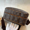 Louis Vuitton Shoulder Bags Gm