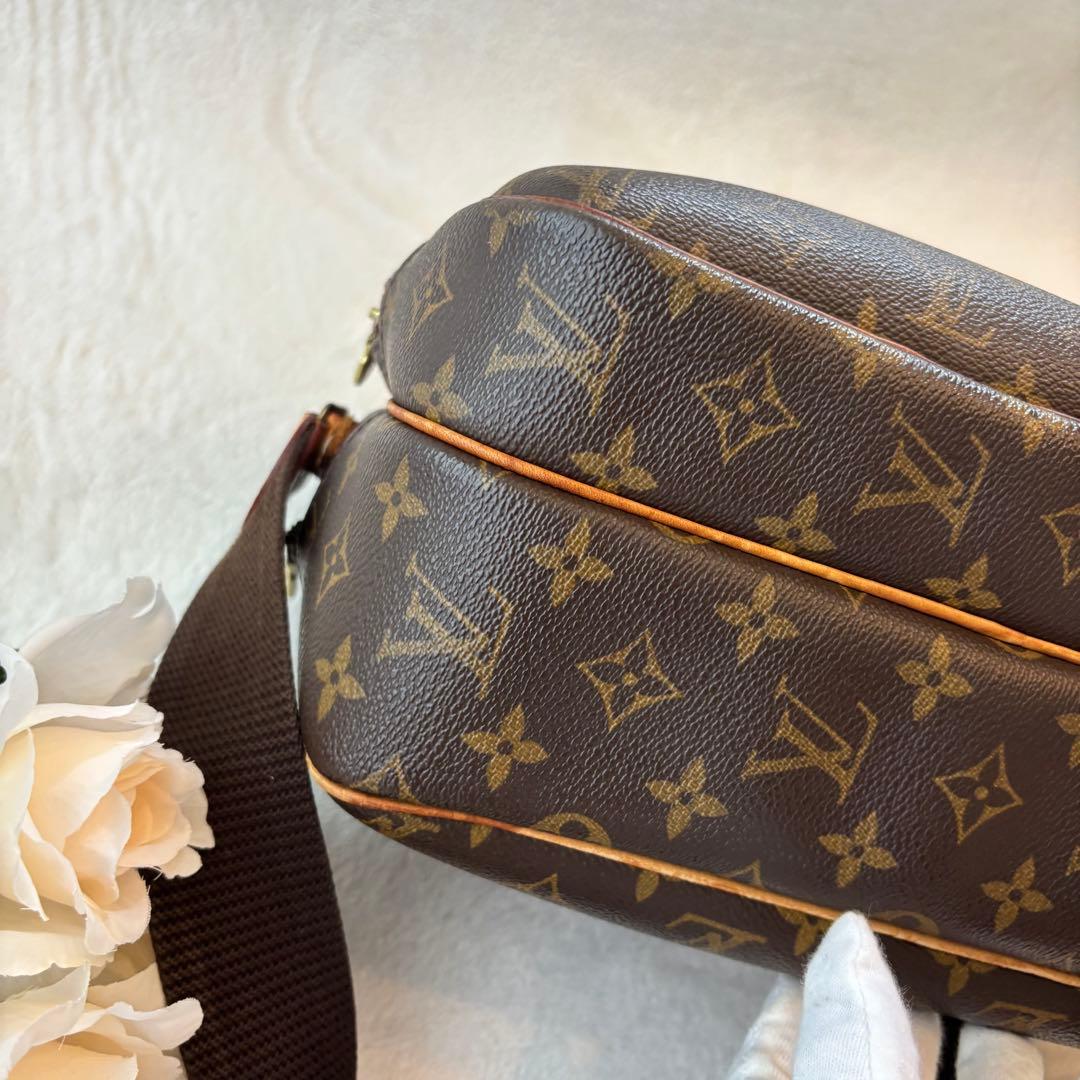 Louis Vuitton Shoulder Bags Gm