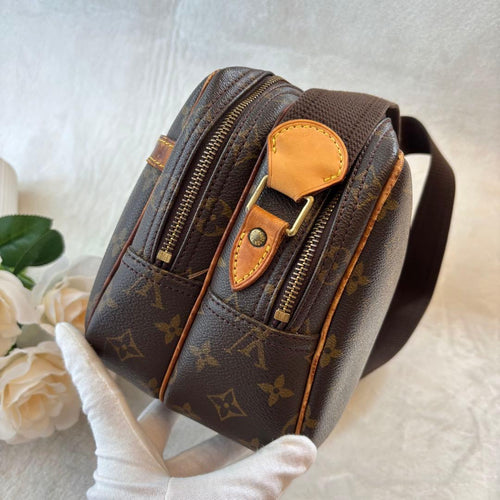 Louis Vuitton Shoulder Bags Gm