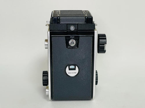 Mamiya Twin-Lens Reflex Cameras C220 Sekor F6.3