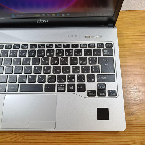 Fujitsu Windows Notebook Body Lifebook S938 8 I5 Ssd256Gb 8Gb Dvd X