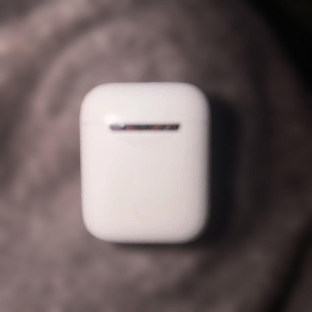 Airpods Body 2