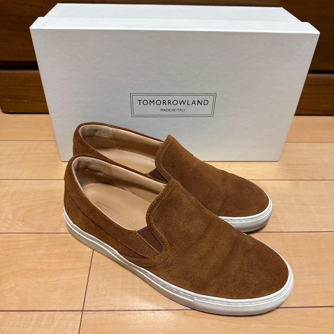 Tomorrowland Slip -On