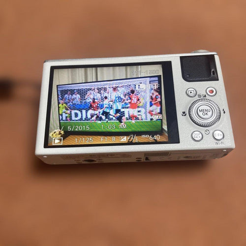 Fujifilm Compact Digital Cameras Xq2